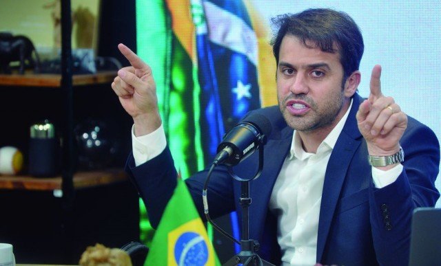 Inelegibilidade de Pablo Marçal é mantida pelo TRE-SP durante julgamento em São Paulo.