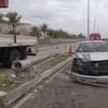 Carro bate em poste na Via Costeira