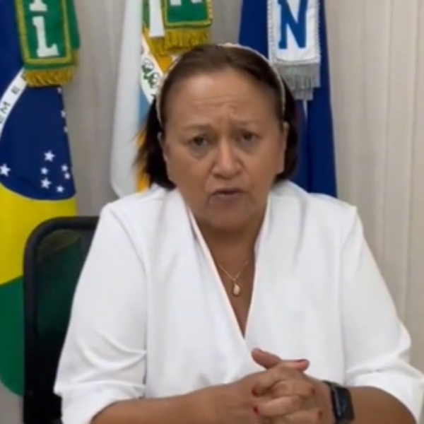 Governadora do RN, Fátima Bezerra, nega que seja opção para vaga no STF após saída de Barroso. Informação circulou nas redes sociais.