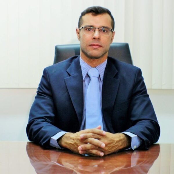 O CNJ afastou definitivamente o juiz Orlan Donato por denúncias de assédio no Fórum de Mossoró. Decisão unânime substitui censura do TRF-5.