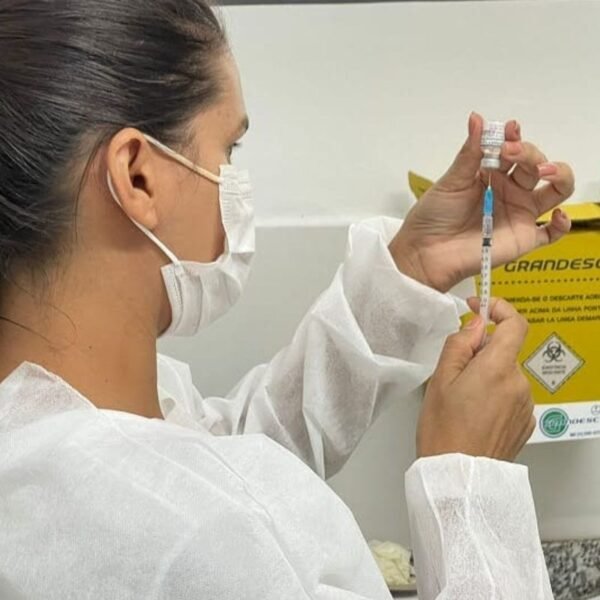 RN prorroga até 2026 estratégia de resgate vacinal contra o HPV para jovens de 15 a 19 anos e reforça campanha Verão Protegido.