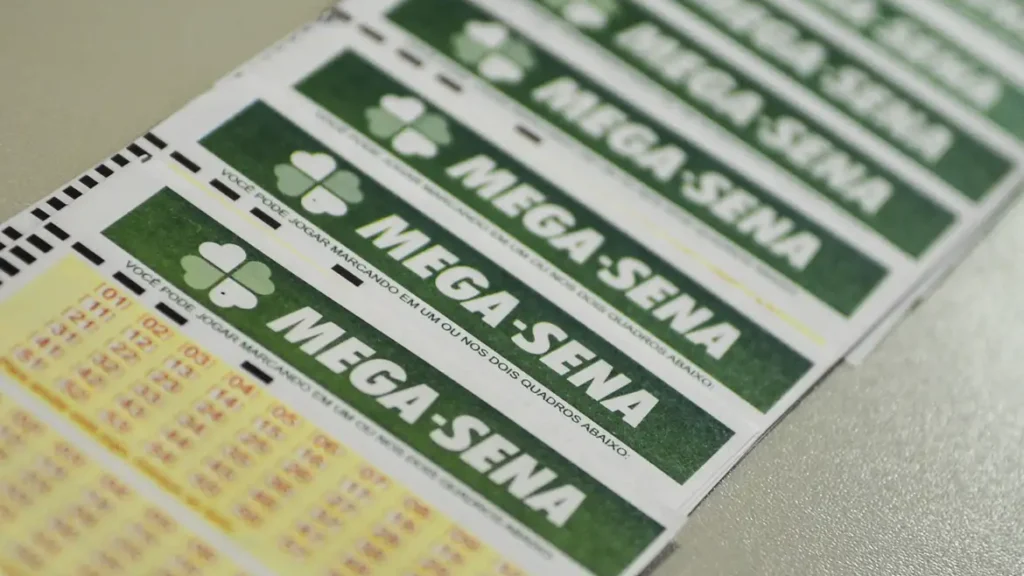 Imagem de cartões de apostas da Mega-Sena