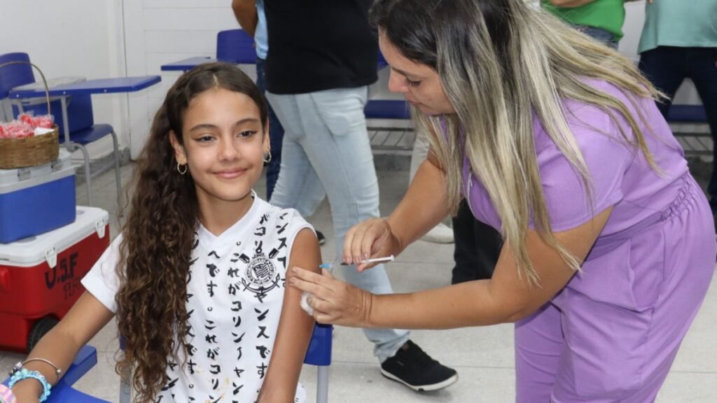 Natal realiza Dia D de vacinação contra HPV no sábado (16), com salas abertas e pontos extras para ampliar a imunização de crianças e adolescentes.