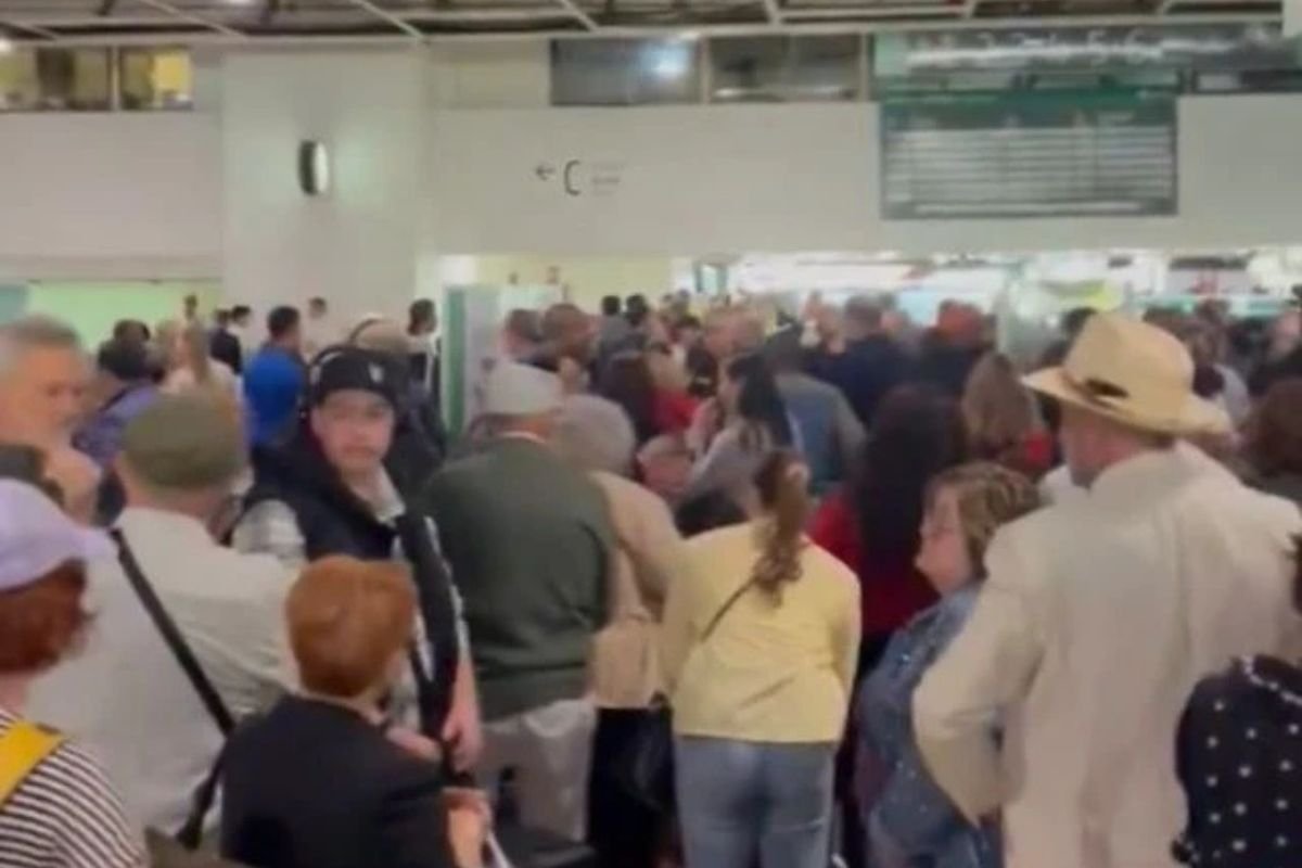 Aeroportos ficaram lotados | Reprodução
