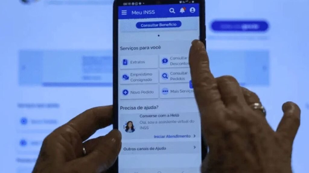 Governo já pagou R$ 1,084 bilhão a 1,6 milhão de aposentados e pensionistas vítimas de descontos indevidos no INSS; veja como aderir.