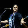 Anne Torres é a campeã do Festival do Industriário