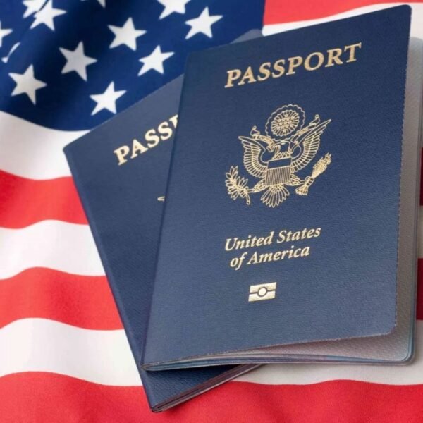 Novas regras exigem entrevista presencial para todos os solicitantes de visto nos EUA, além de taxa extra de US$ 250 e checagem de redes sociais.