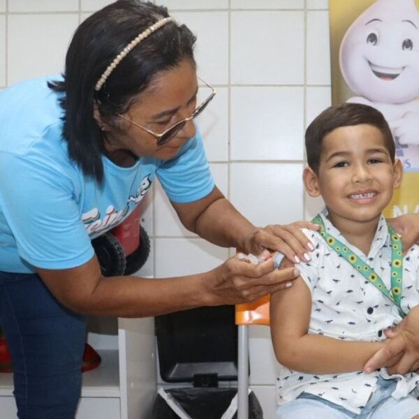 Prefeitura do Natal promove neste sábado (18) o Dia D de Multivacinação para crianças e adolescentes em todas as unidades de saúde do município.