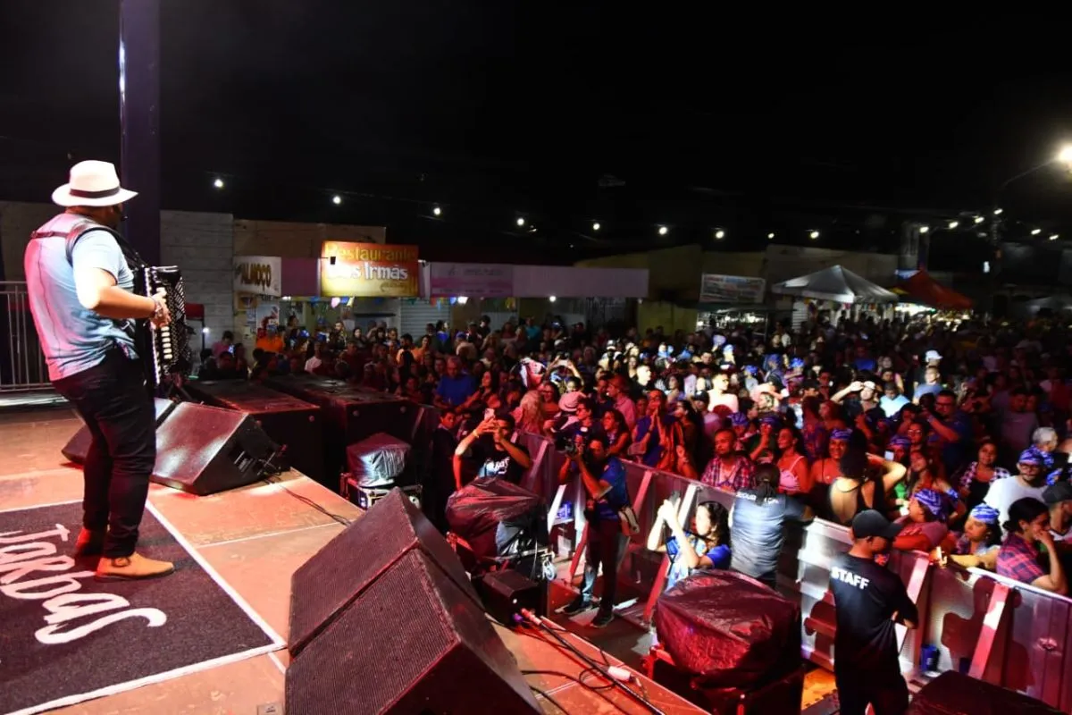 A programação segue até domingo (22), com atrações diferentes a cada noite no polo da Zona Oeste.