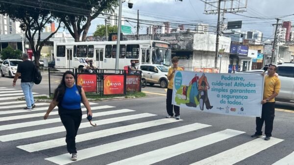 As atividades acontecem no cruzamento da Avenida Presidente Bandeira com a Rua dos Canindés
