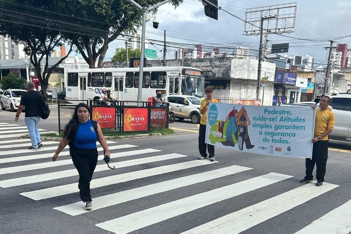 As atividades acontecem no cruzamento da Avenida Presidente Bandeira com a Rua dos Canindés