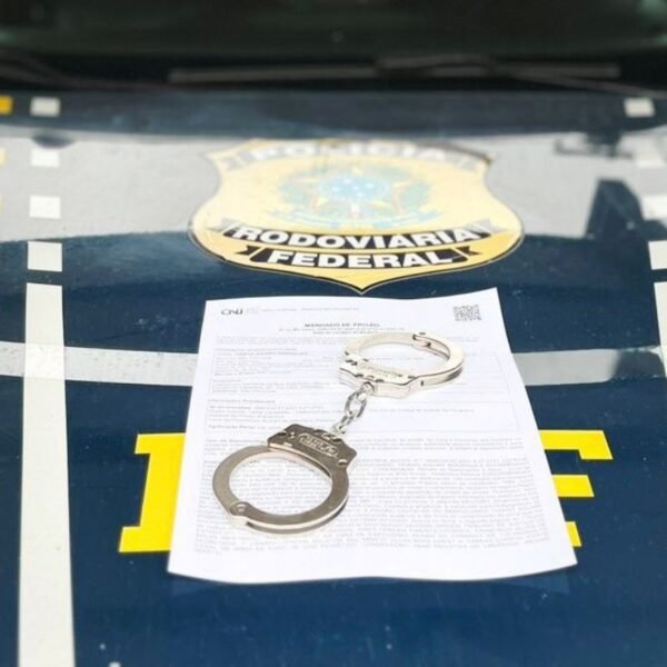 Homem usava identidade falsa e é apontado como integrante de facção criminosa