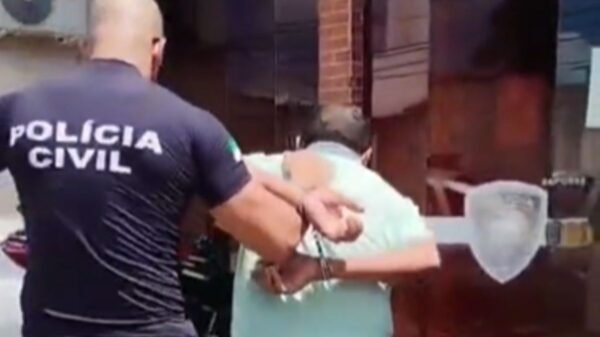 Polícia Civil prende homem de 59 anos condenado por estupro de vulnerável em Parnamirim. Crime foi investigado pela 17ª DP.