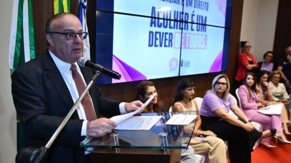 Prefeitura lança Agosto Lilás com fórum, palestras, blitz educativa e mostra cultural. Campanha reforça combate à violência contra a mulher.