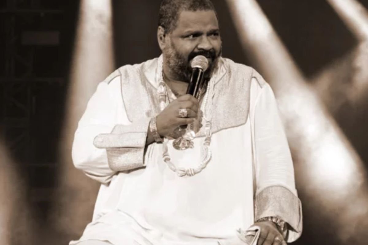 Morre Arlindo Cruz aos 66 anos. Sambista enfrentava sequelas de AVC desde 2017. Velório e sepultamento ainda não foram divulgados.