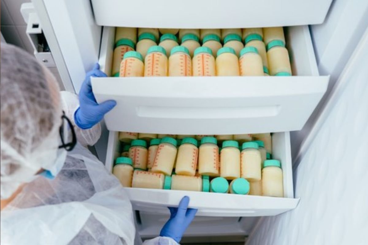 Ministério da Saúde destina R$ 360 mil para fortalecer bancos de leite humano no RN, reforçando ações do Agosto Dourado e apoio à amamentação.