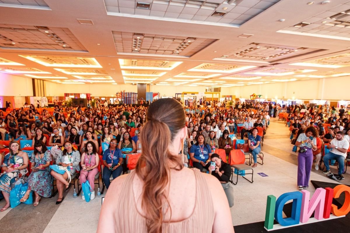 Natal recebe o maior congresso de desenvolvimento infantil da América Latina, com o tema “Nem tudo é autismo” e mais de 2 mil participantes.