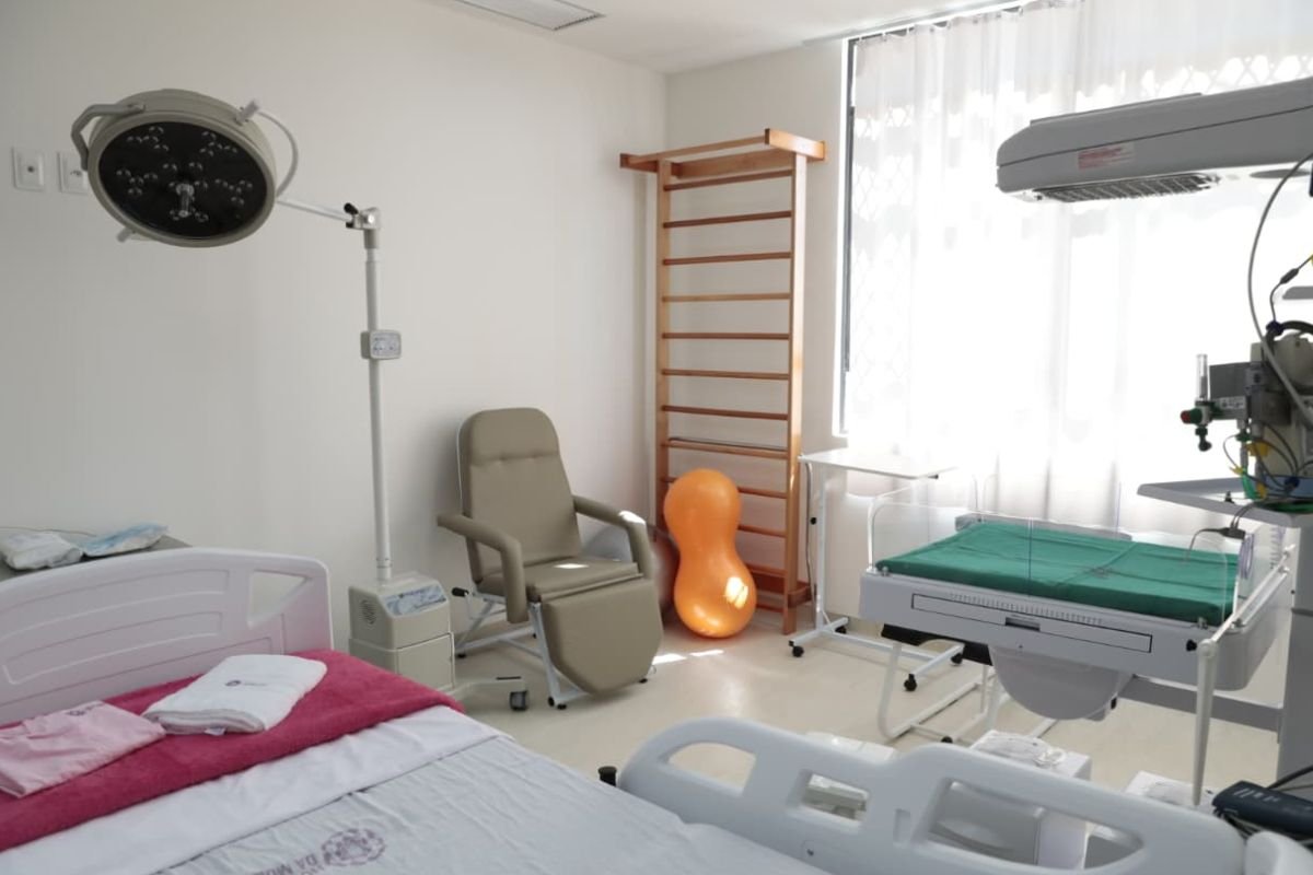 Hospital da Mulher em Mossoró inaugura centro de parto normal, 34 leitos e novas estruturas, fortalecendo a referência materno-infantil no RN.