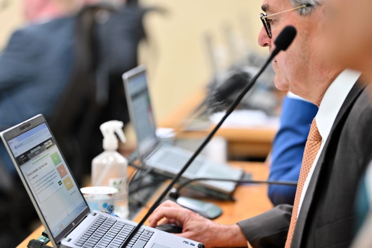 Novas leis estaduais abordam saúde mental, racismo infantil, adoção animal, doação de sangue e valorização da cultura no RN.