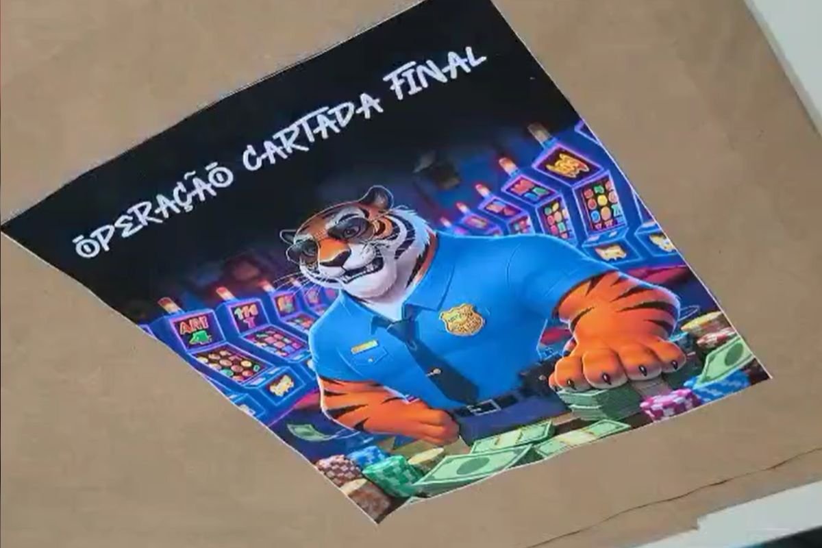 Polícia Civil deflagra operação em Caicó contra influenciadores digitais que divulgavam plataformas ilegais de jogos de azar, com prisões e apreensões.