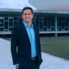 Boletim médico informa que Rafael Motta permanece em coma induzido após acidente de kitesurf. Estado clínico é estável, diz hospital.