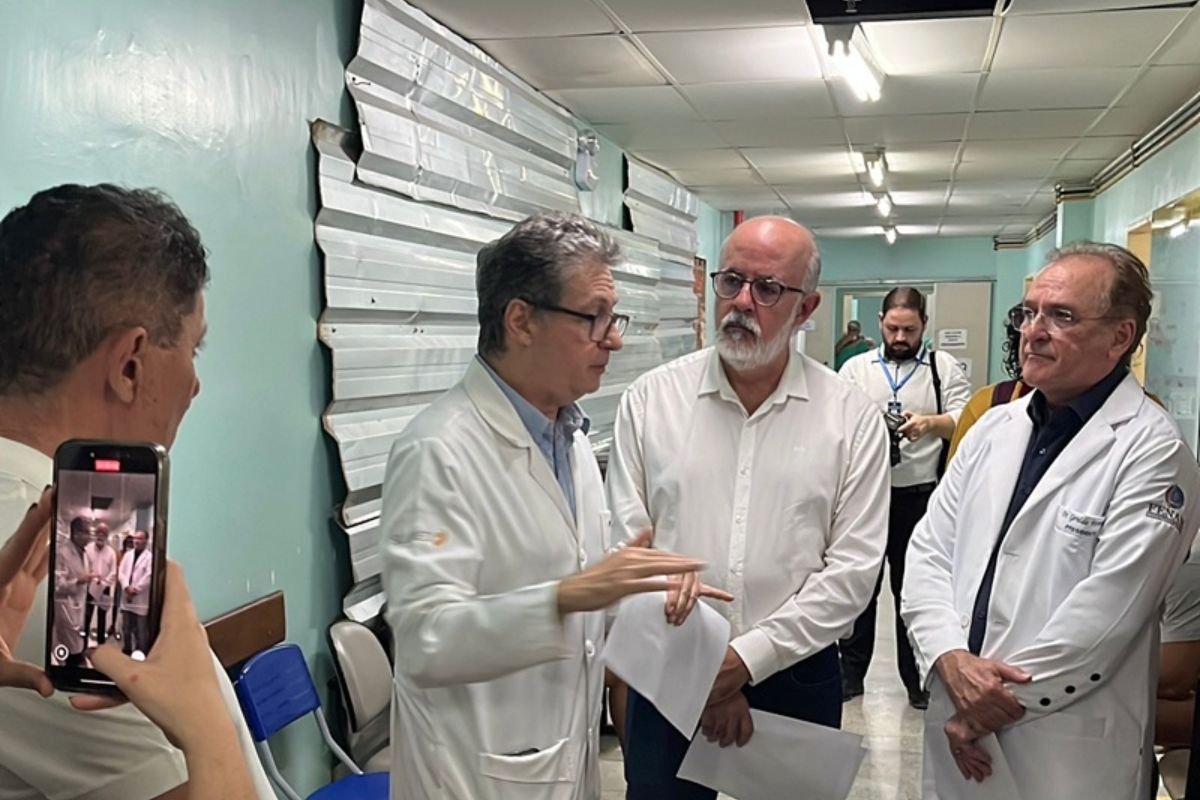 Governo do RN autoriza contratação direta de empresa para retomar a reforma do Centro de Tratamento de Queimados do Hospital Walfredo Gurgel.