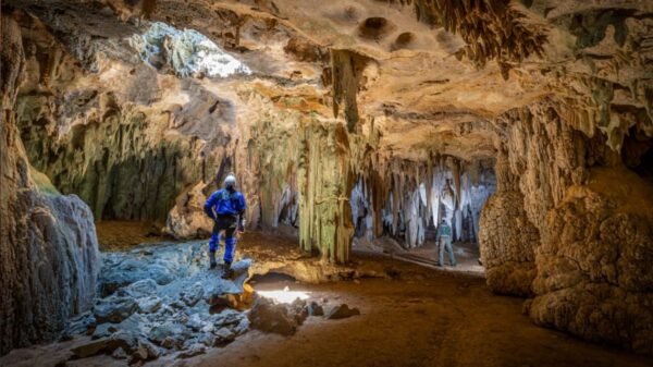 Sebrae RN investe em capacitação e marketing para fortalecer a Rota das Cavernas, conectando cinco municípios e atraindo turistas para o Oeste potiguar.