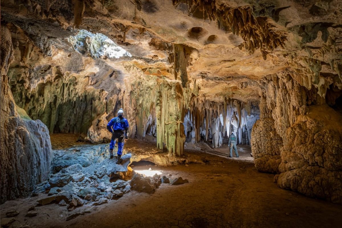 Sebrae RN investe em capacitação e marketing para fortalecer a Rota das Cavernas, conectando cinco municípios e atraindo turistas para o Oeste potiguar.