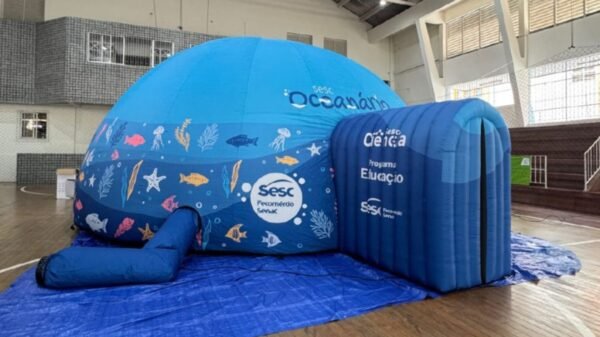 O Sesc Oceanário oferece uma experiência imersiva e educativa voltada para estudantes, professores e o público em geral.