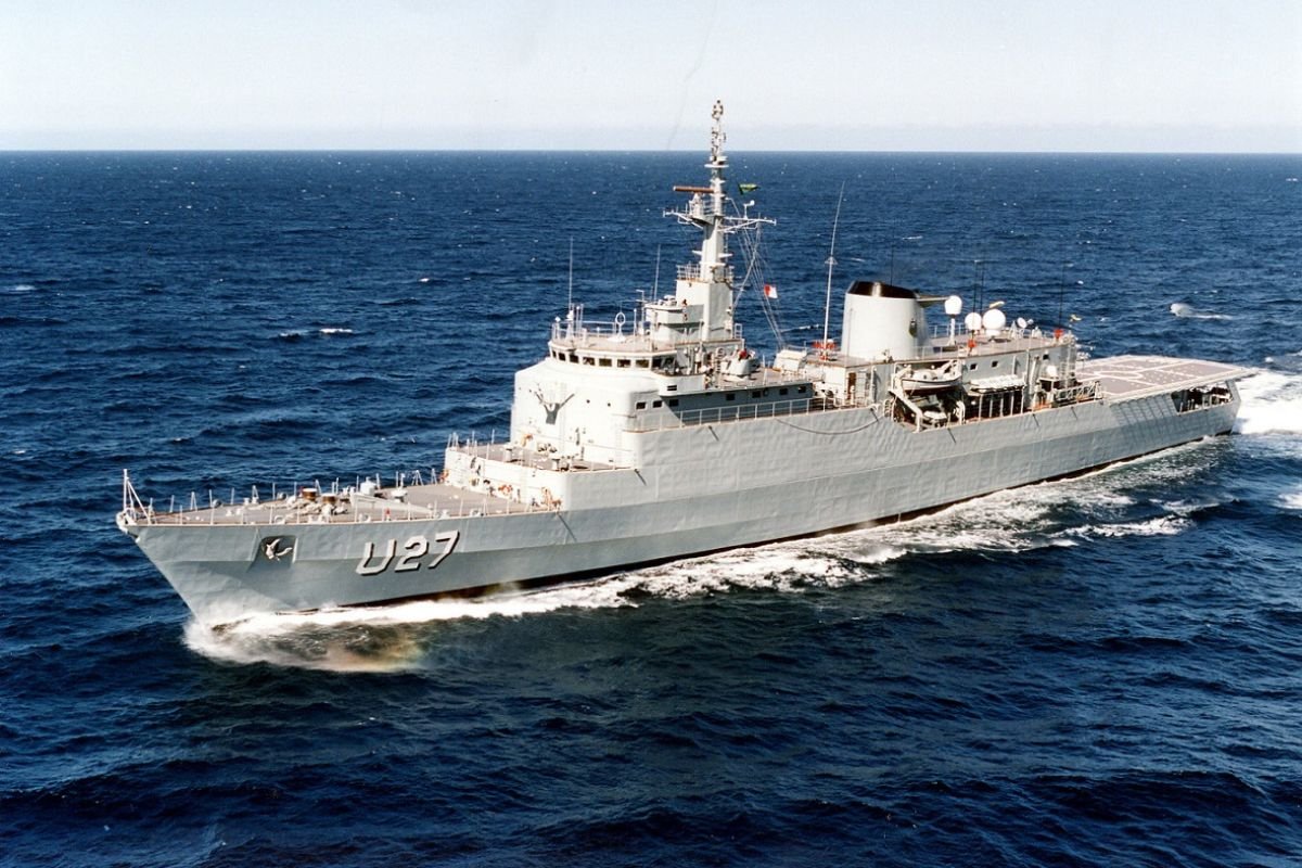 Visitação ao navio é gratuita e acontece das 14h às 17h30.