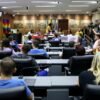Audiência na Câmara de Natal debateu regime de contratação de médicos. Cremern e Sinmed defendem concurso público e criticam terceirização.