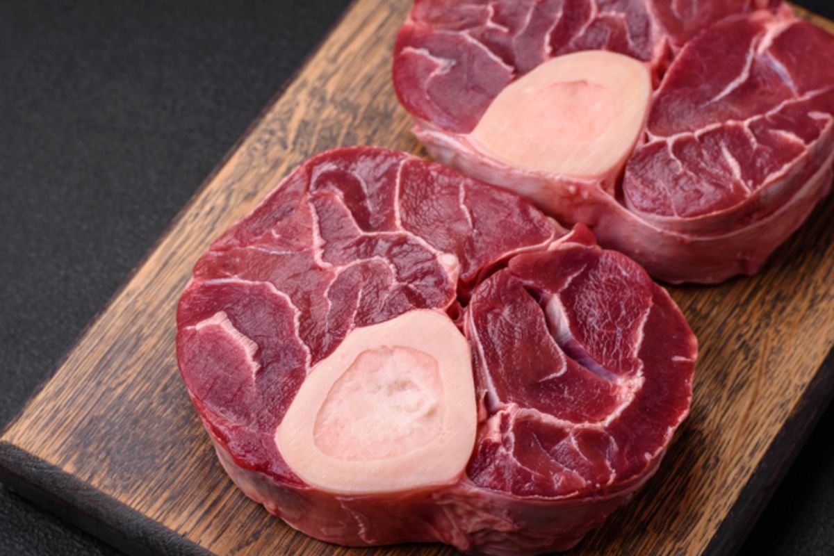 Brasil e Indonésia definem requisitos sanitários para exportação de carne bovina e produtos cárneos, fortalecendo parceria comercial e mercado estratégico.