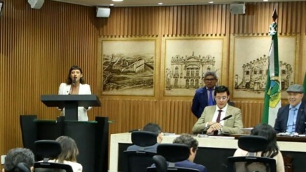 A Câmara Municipal de Natal aprovou, por 23 votos a 3, a abertura do processo de cassação da vereadora Brisa Bracchi, do PT.