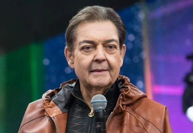 Faustão passa por transplante de fígado e retransplante de rim.
