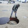 Fiscalização da Semurb encontra três irregularidades em posto de combustíveis na zona sul de Natal, com risco de multa grave.
