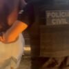 Polícia Civil prendeu em Extremoz um homem suspeito de homicídio por ciúmes. Arma usada no crime foi apreendida e ele segue preso à disposição da Justiça.