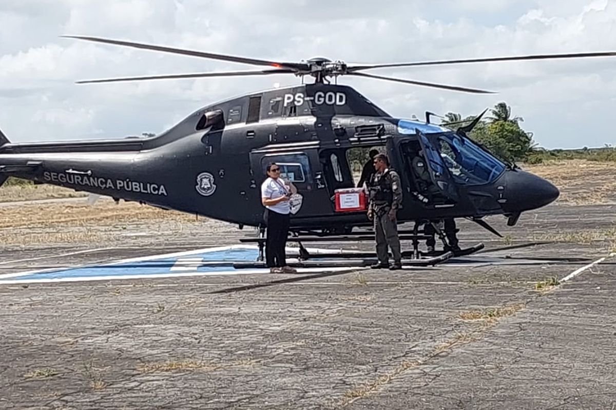 Helicóptero Potiguar 02 transportou rim de João Pessoa para Natal nesta quinta-feira (25). Órgão foi levado para unidade médica onde será feito o transplante.