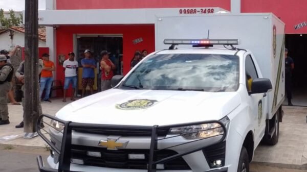 Crime ocorreu em Poço Branco na manhã desta sexta-feira (19). Ex-esposa foi socorrida e sobreviveu. Polícia investiga feminicídio seguido de suicídio.