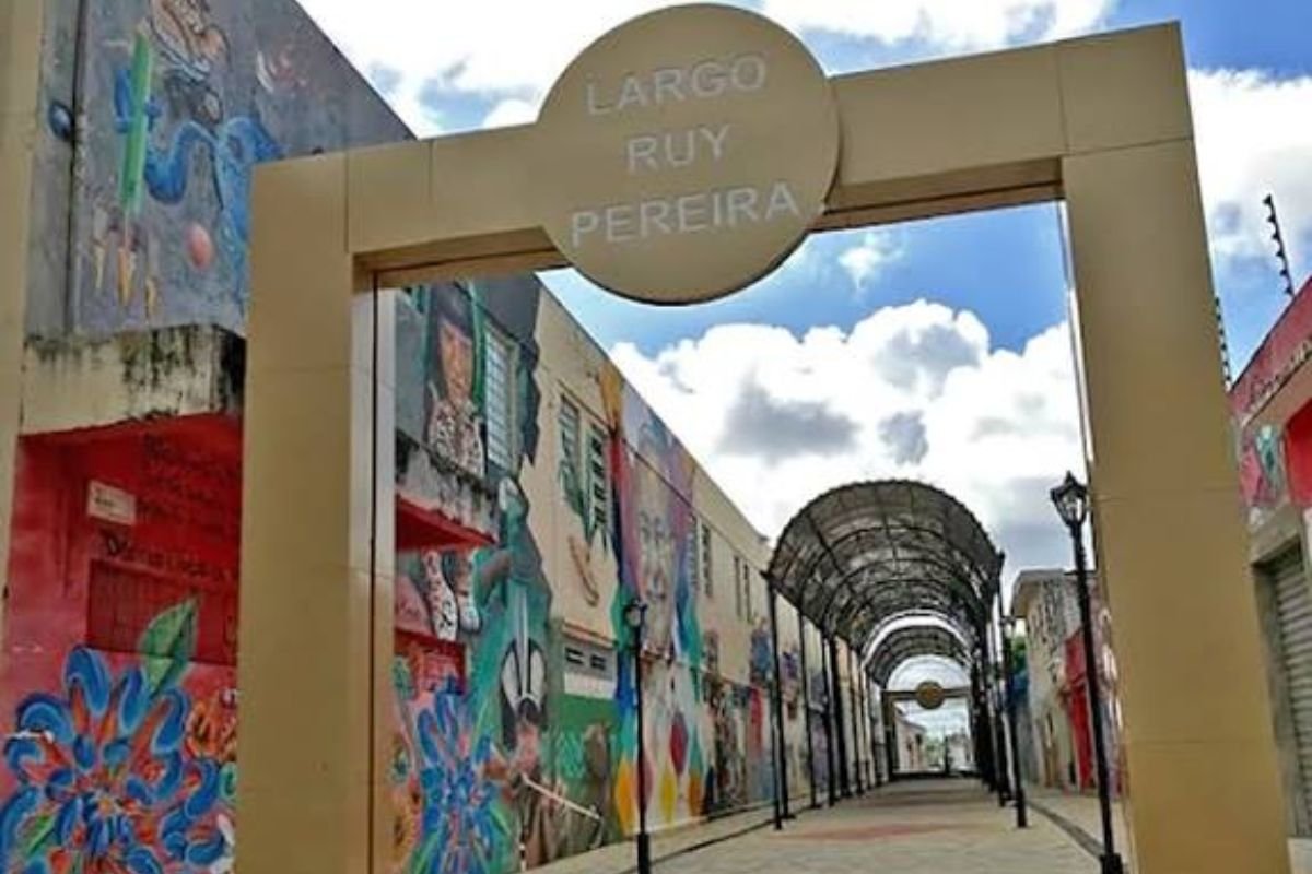 Feira Raimundo Costa estreia no sábado (20) no Largo Ruy Pereira, com produtos do campo, programação cultural e show da cantora Khrystal.