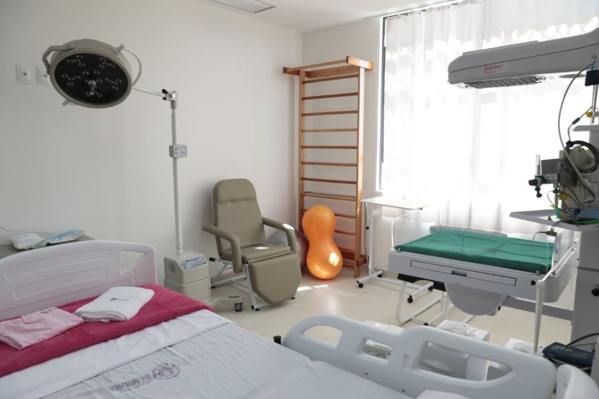 Hospital Regional da Mulher Parteira Maria Correia inicia cirurgias eletivas a partir de 8 de outubro, atendendo mulheres do Oeste, Alto Oeste e Vale do Açu.