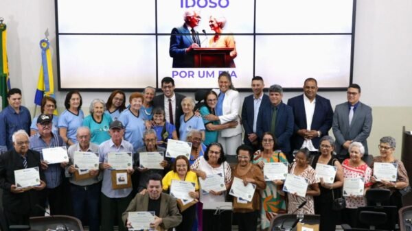 As bancadas do Plenário Dr. Mário Medeiros, da Câmara de Parnamirim, foram ocupadas por idosos, durante a sessão solene “Vereador Idoso Por Um Dia"