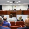 Primeira Turma do STF começa a definir tempo de prisão de Jair Bolsonaro e sete aliados condenados por tentativa de golpe de Estado e outros crimes.