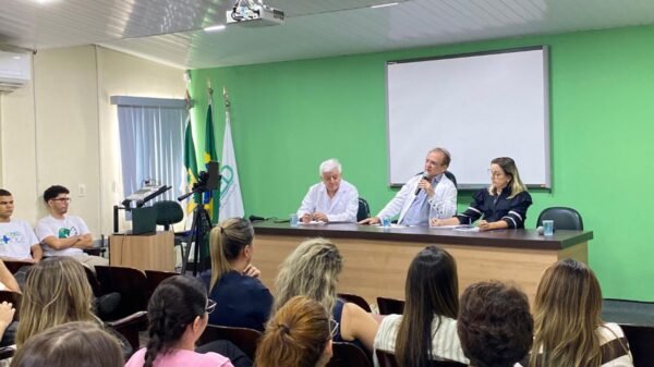 Médicos de Natal entram em greve a partir das 19h desta segunda-feira (1º), por irregularidades em licitação e risco de suspensão de atendimentos.