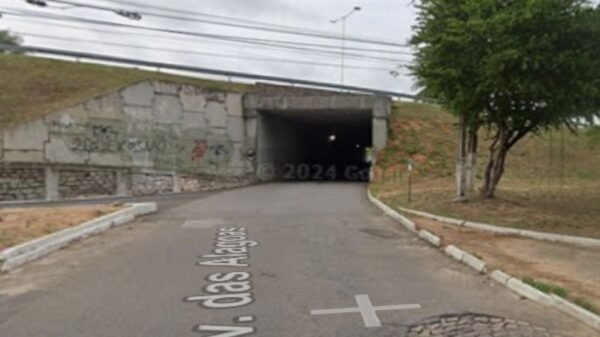 Juiz determina indenização de R$ 2.470 a motorista atingido em acidente de trânsito em Neópolis, Natal, por desrespeito à preferência na via.