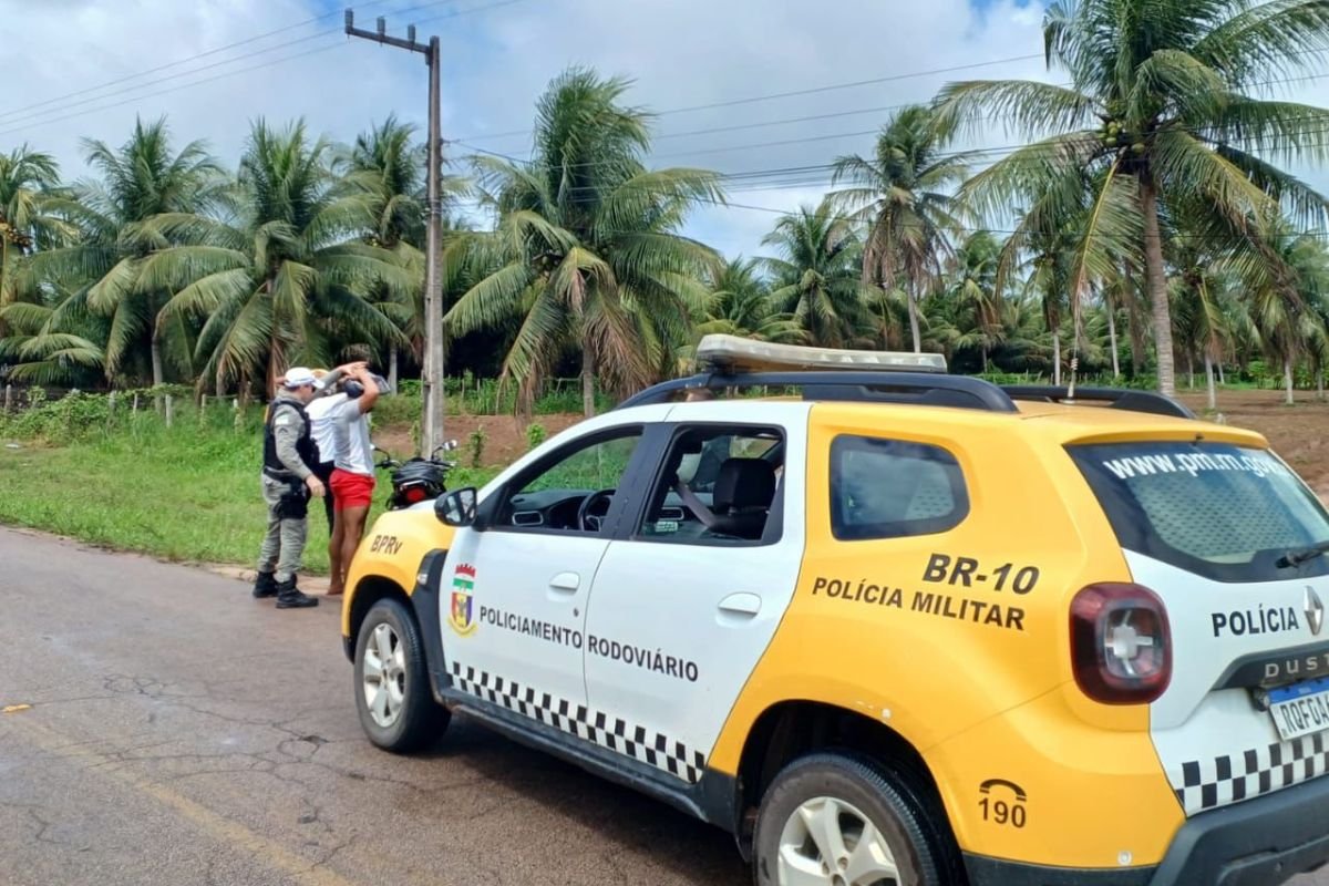 CPRE apreendeu moto e prendeu pai que permitiu que filho de 17 anos conduzisse veículo em Nísia Floresta. Caso ocorreu nesta quinta (25).