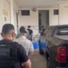 Quatro suspeitos, incluindo mulher e homem português, são presos em Natal por estelionato contra idosos; prejuízo supera R$ 3 milhões.