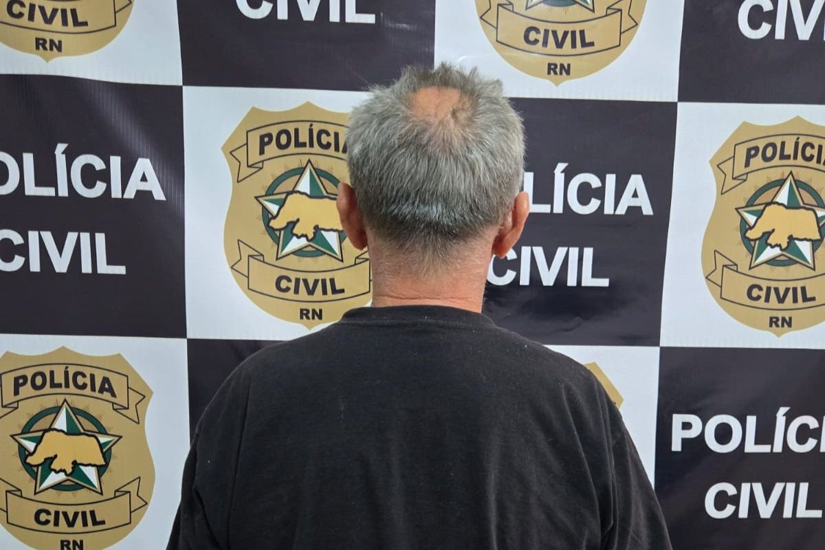 Polícia Civil prende homem de 61 anos condenado por estupro de vulnerável em Mossoró. Pena é de 15 anos em regime fechado.