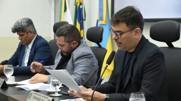 CCJ de Parnamirim analisa 19 projetos de lei, incluindo programas de segurança, saúde mental e proteção de crianças e adolescentes.