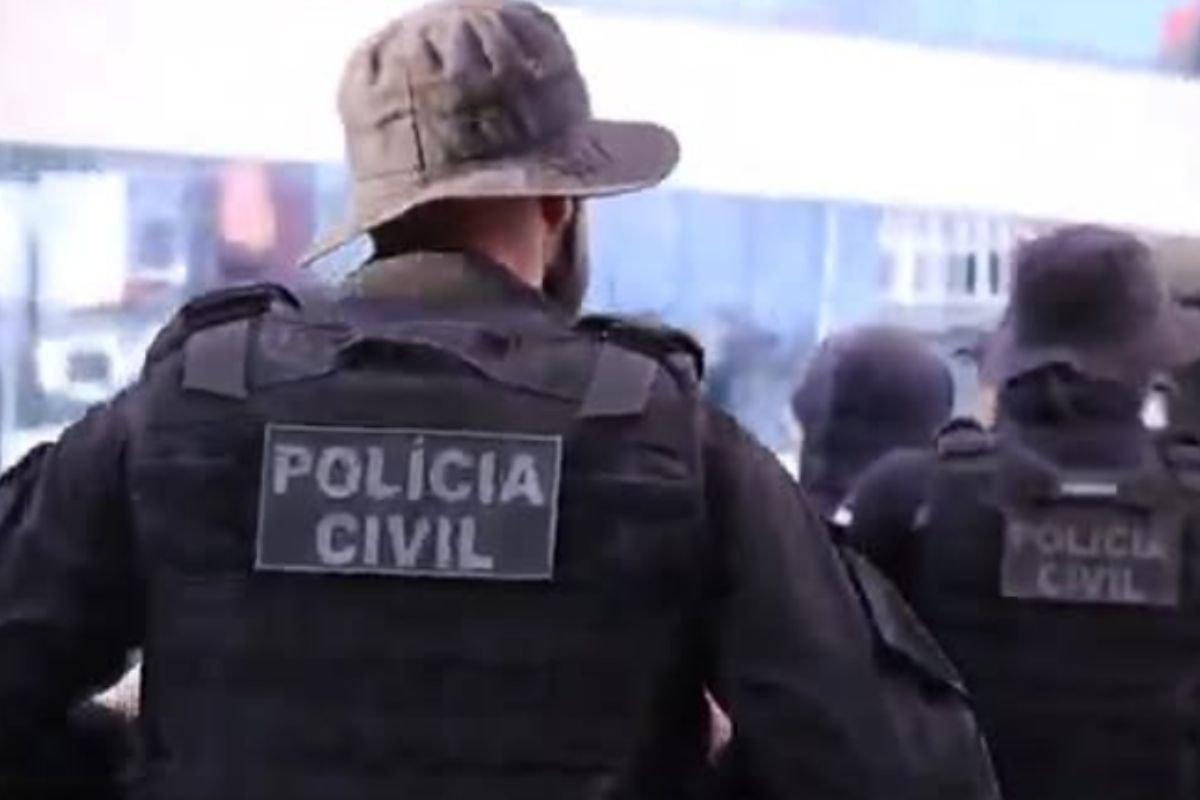 Polícia Civil deflagra Operação Herdeiro Oculto e apreende armas, dinheiro e celulares em desdobramento do homicídio de Miguel Cabral, ex-prefeito de São Pedro/RN.