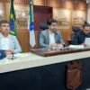 Comissão da Câmara de Natal aprova pareceres para criar ouvidoria de trânsito e instalar iluminação em paradas de ônibus. Projetos agora seguem para votação.